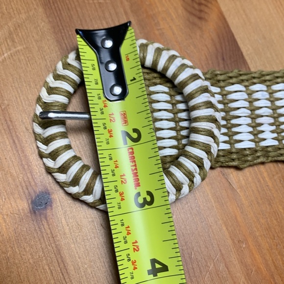 Unbranded Woven Belt, Olive Green & White, 40” long - Picture 4 of 4